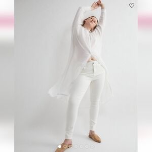 UNIVERSAL STANDARD Nailah (RARE) White - Small